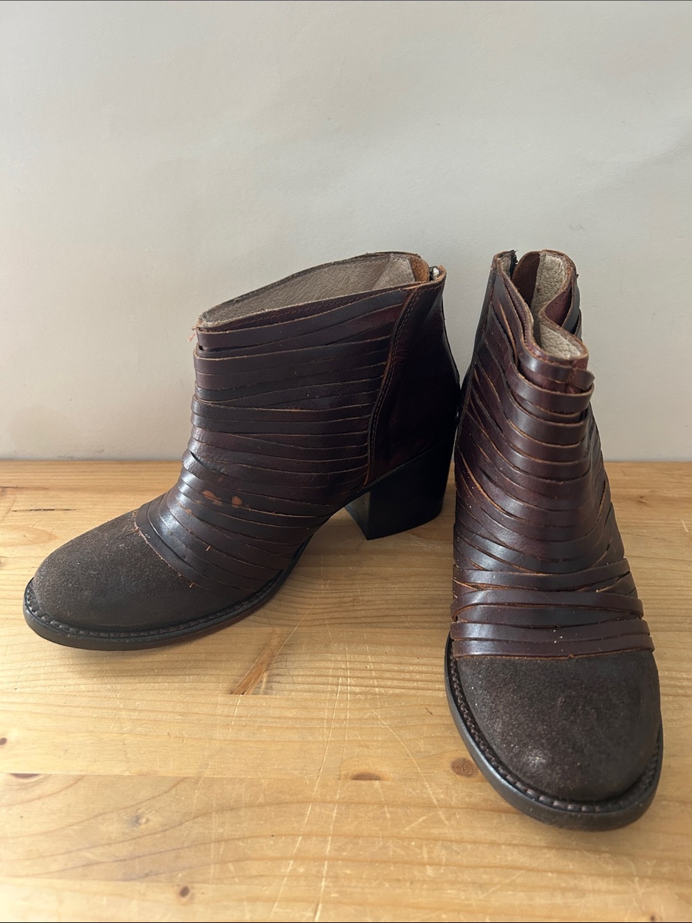 Freebird by Steven Cain Ankle Boots Cordovan Leather/Suede Strappy Booties Sz 7